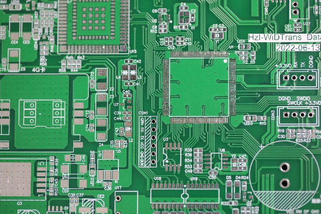 PCB線路板拼版技巧與注意哪些問題?PCB拼板注意事項(xiàng)