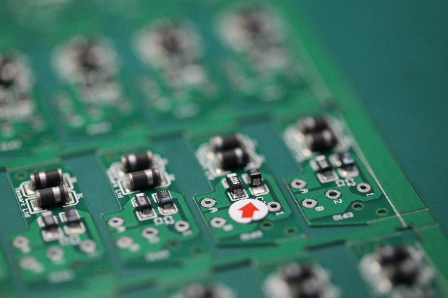 PCB打樣如何選擇表面處理工藝?選擇PCB表面處理工藝的幾個關鍵因素