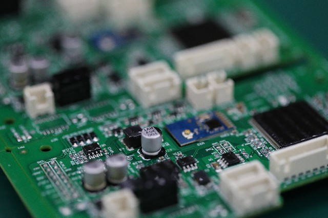 PCB板尺寸形狀對SMT貼片加工有什么影響?PCB板尺寸形狀對SMT貼片加工的影響